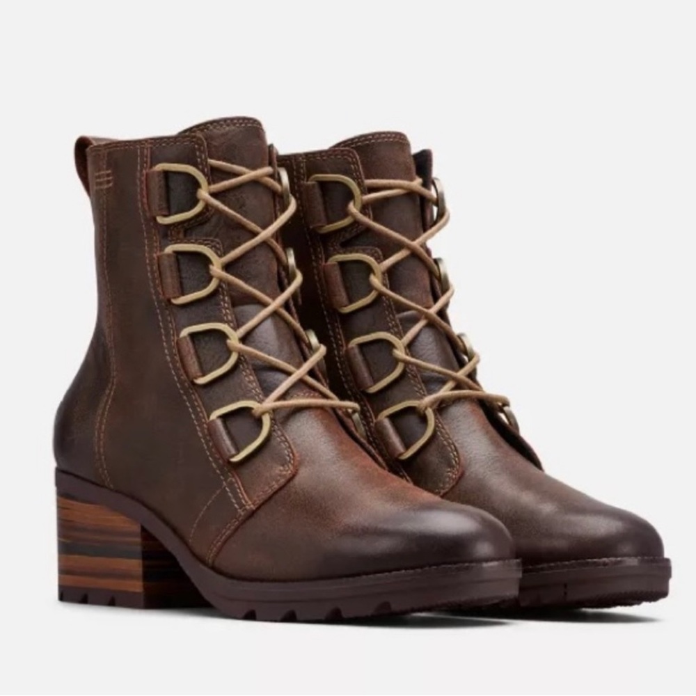 Sorel Cate Waterproof Lace Up boots sz 8.5